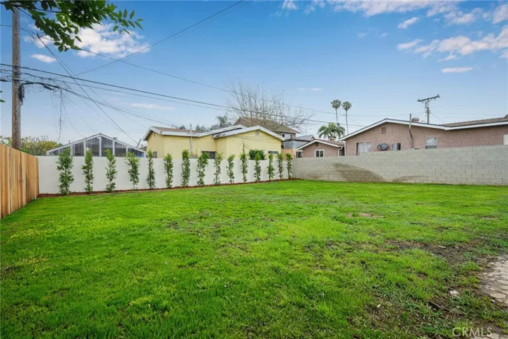 705 Bradshawe, Los Angeles, California 90022