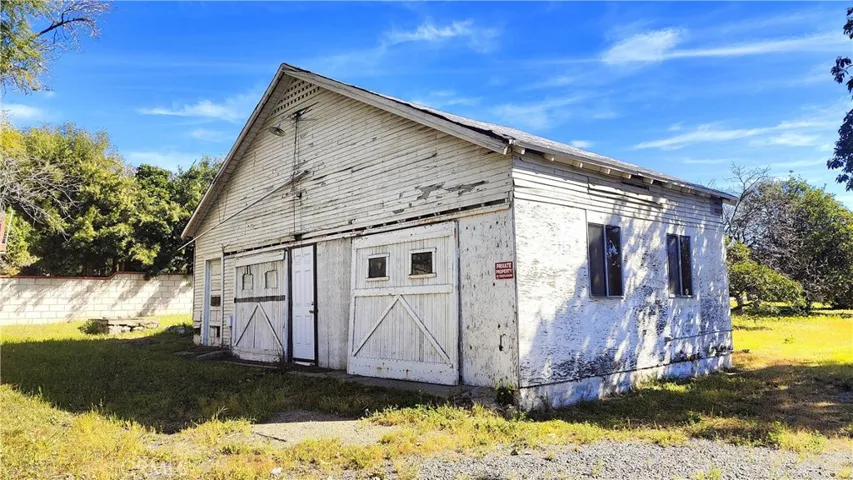 Large Detached Garage