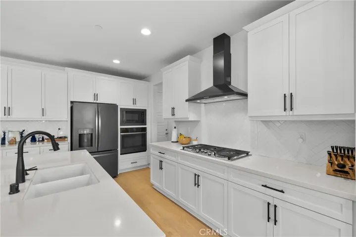 11298 Finders Court, Corona, California 92883