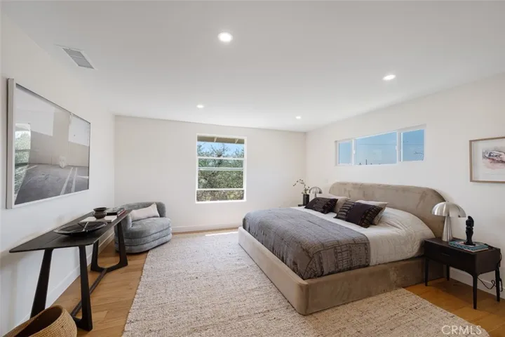 2880 Club House Road, Costa Mesa, California 92626