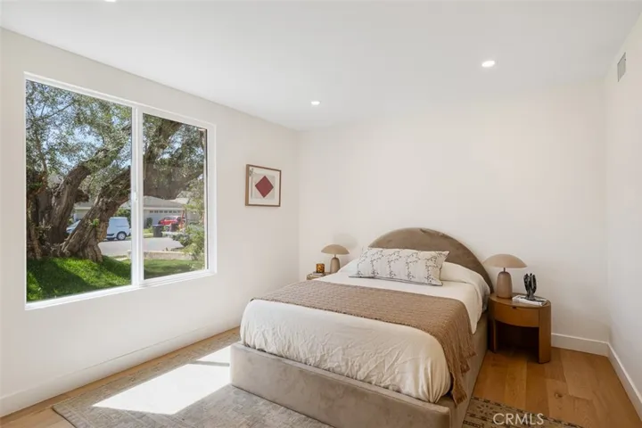 2880 Club House Road, Costa Mesa, California 92626