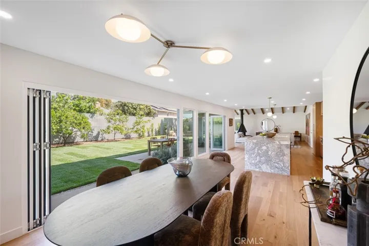 2880 Club House Road, Costa Mesa, California 92626