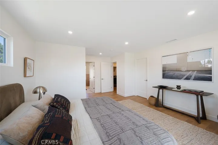 2880 Club House Road, Costa Mesa, California 92626