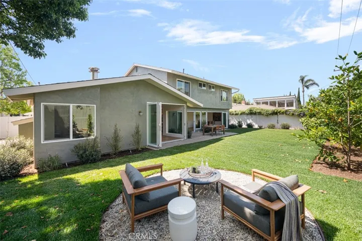 2880 Club House Road, Costa Mesa, California 92626