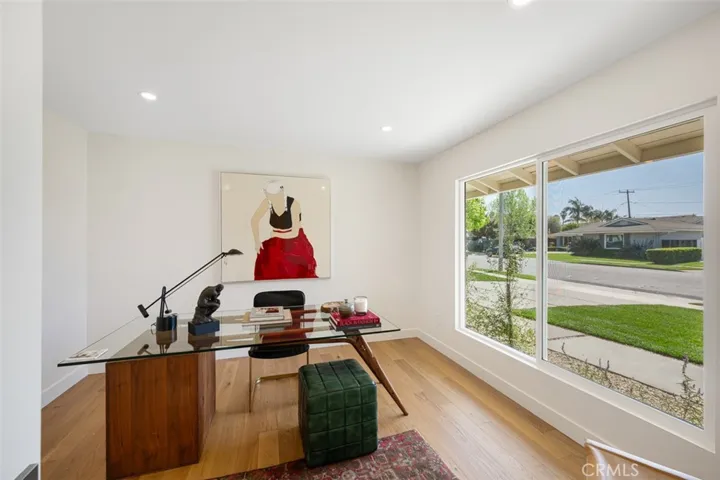 2880 Club House Road, Costa Mesa, California 92626