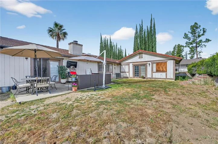 8398 La Senda, Alta Loma, California 91701