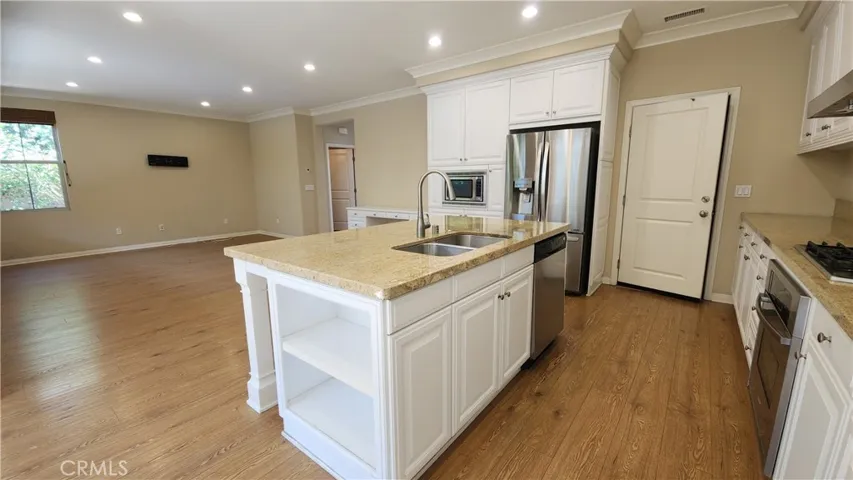 32 Loquat, Irvine, California 92618