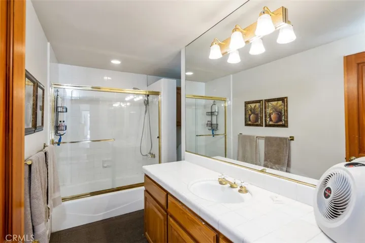 First Floor Bathroom with Bathtub