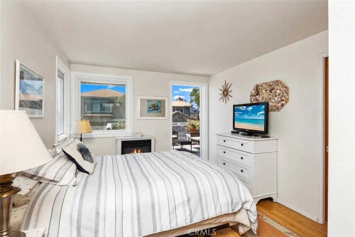 Queen Bed First Level