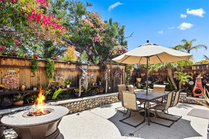 181 Sunset Terrace, Laguna Beach, California 92651