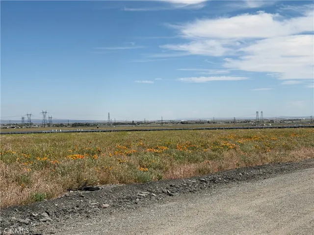 Flat usable land with wide open space