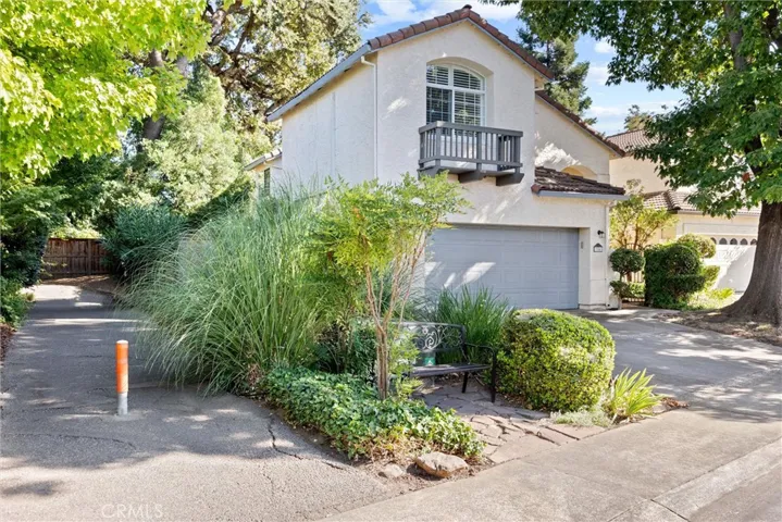 304 Mission Serra, Chico, California 95926