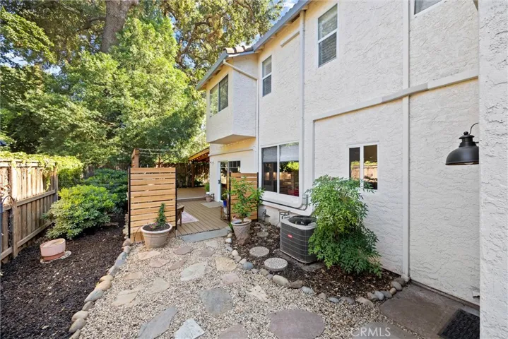 304 Mission Serra, Chico, California 95926