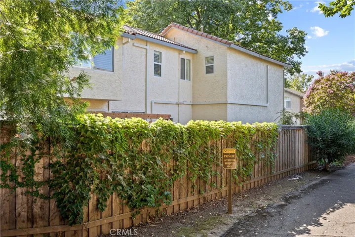 304 Mission Serra, Chico, California 95926