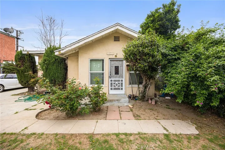 6723 Miles, Huntington Park, California 90255