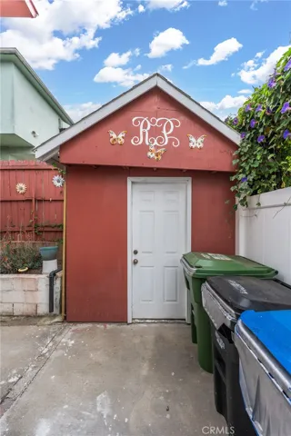 Storage 2