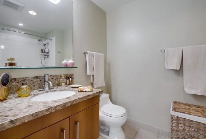 321 10th Ave 903, San Diego, California 92101
