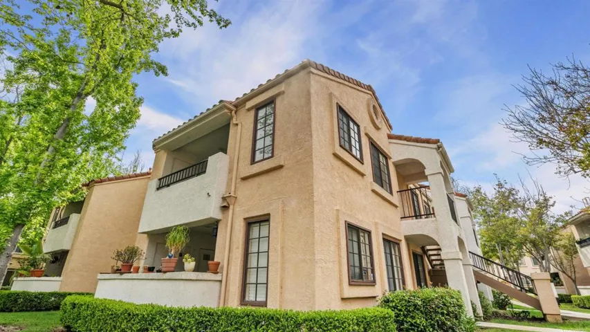 10684 Dabney Drive 106, San Diego, California 92126