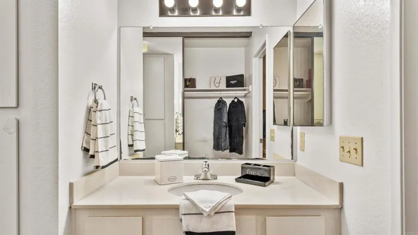 10684 Dabney Drive 106, San Diego, California 92126
