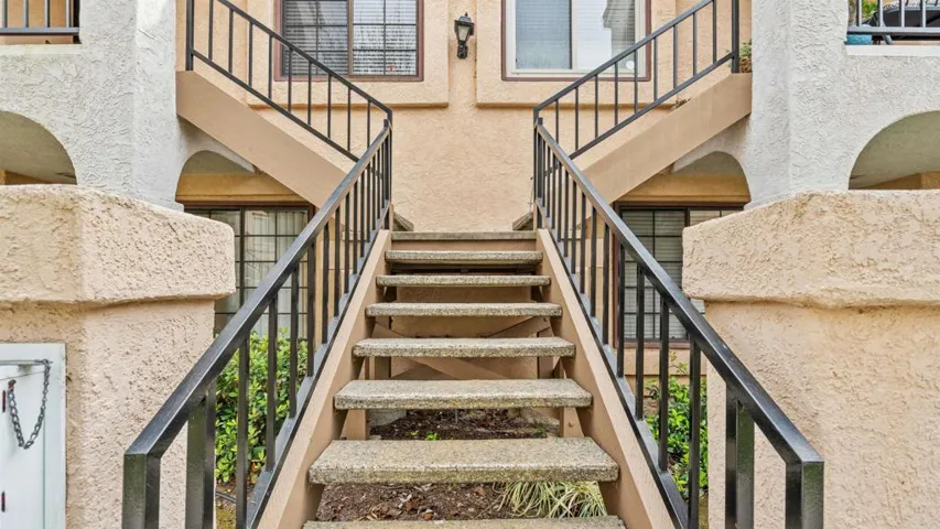 10684 Dabney Drive 106, San Diego, California 92126