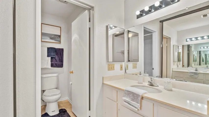 10684 Dabney Drive 106, San Diego, California 92126