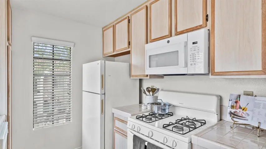 10684 Dabney Drive 106, San Diego, California 92126