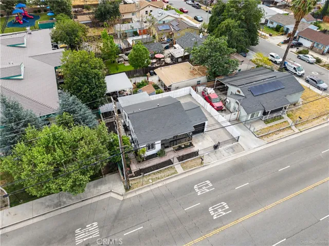 215 W Lugonia Ave, Redlands, California 92374
