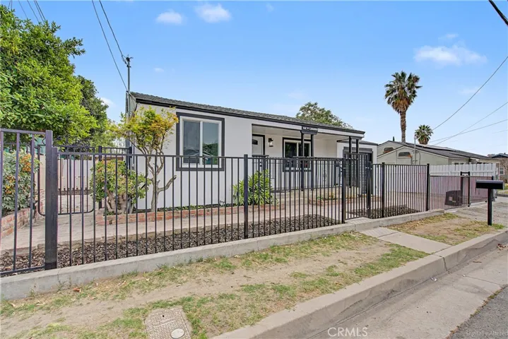 215 W Lugonia Ave, Redlands, California 92374