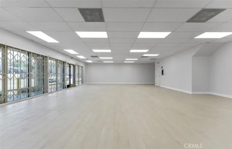 12610-12612 Interior