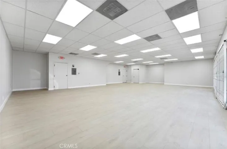 12610-12612 Interior