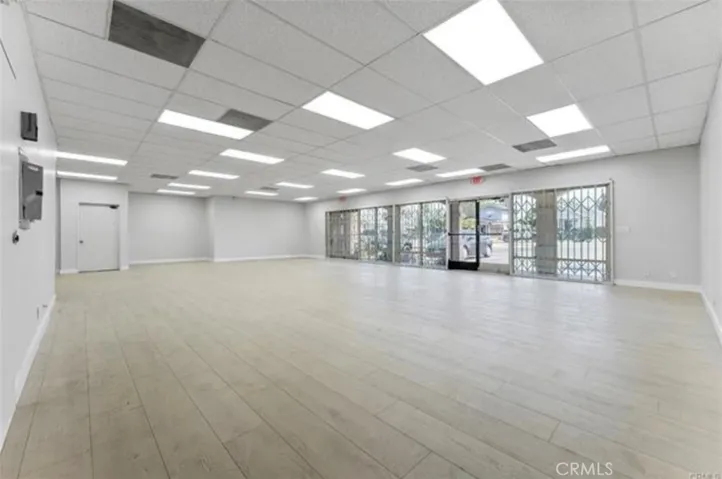12610-12612 Interior