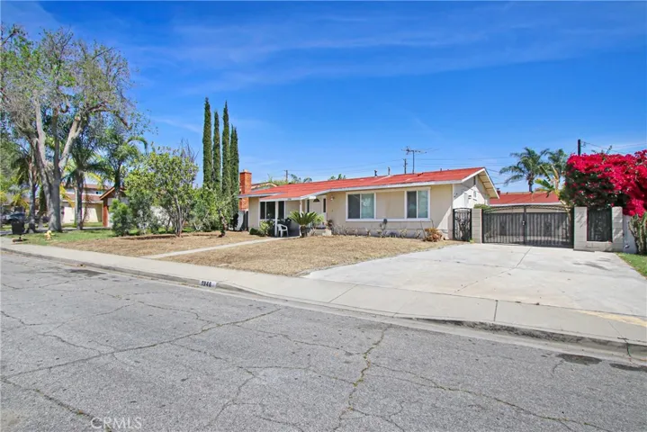 1946 San Simeon, Pomona, California 91767