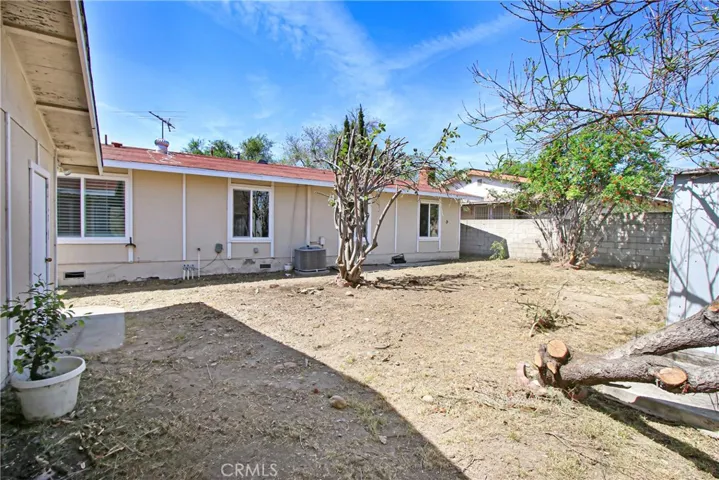 1946 San Simeon, Pomona, California 91767