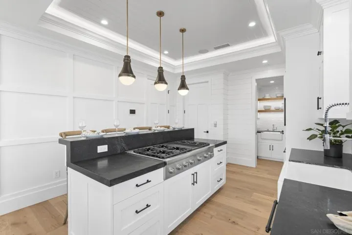 466 Westbourne St, La Jolla, California 92037