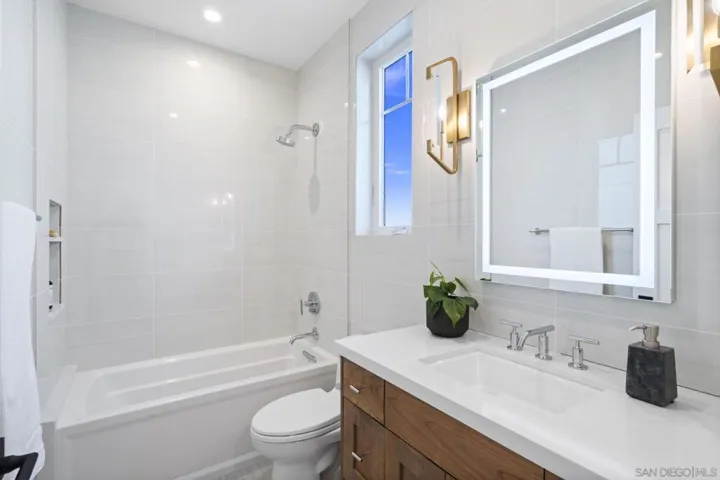 466 Westbourne St, La Jolla, California 92037
