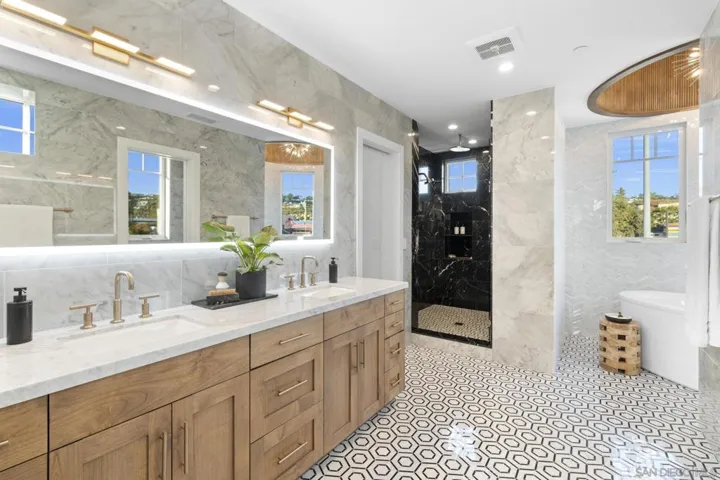 466 Westbourne St, La Jolla, California 92037