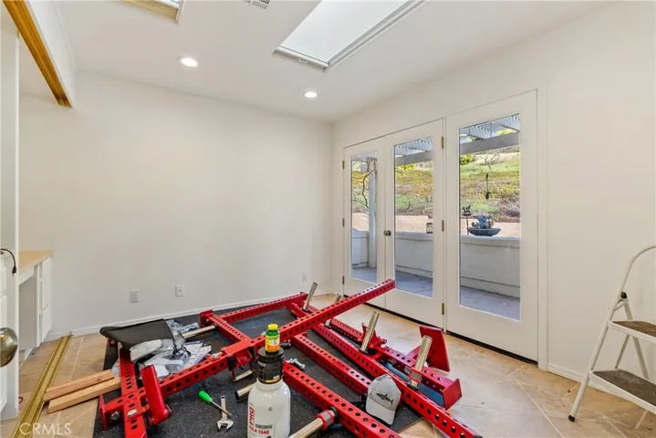 Versatile bonus room perfect for a home office, gym, guest space, or more