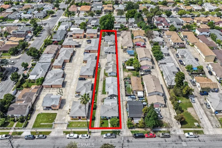 5 units (2 parcels) will be sold together.