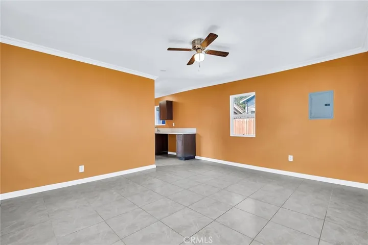 2146 E Lucien, Compton, California 90222