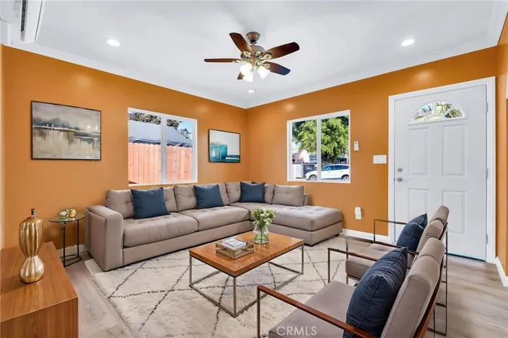 2146 E Lucien, Compton, California 90222