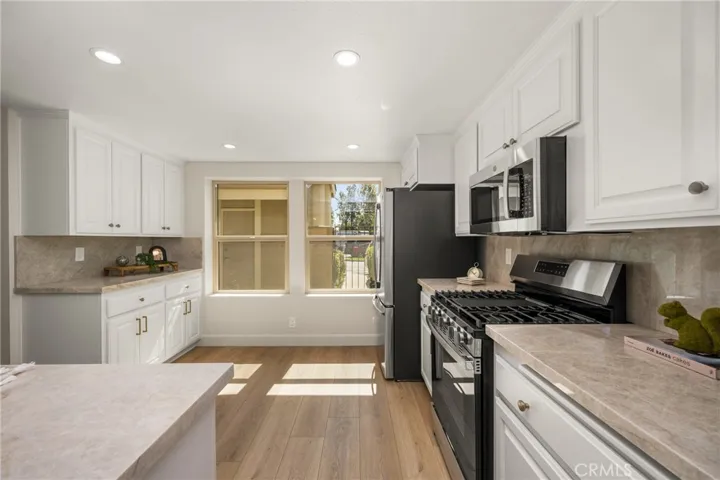 16 Driftwood 24, Irvine, California 92604