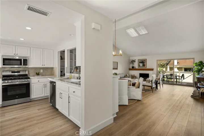 16 Driftwood 24, Irvine, California 92604