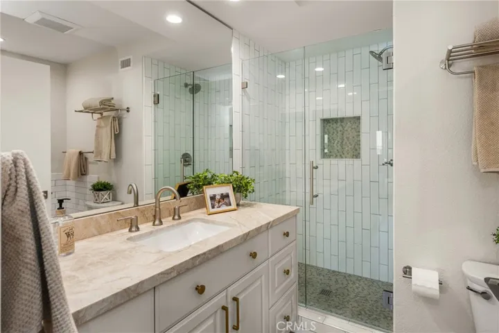 16 Driftwood 24, Irvine, California 92604