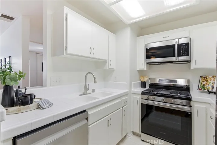 New stainless appliances.
