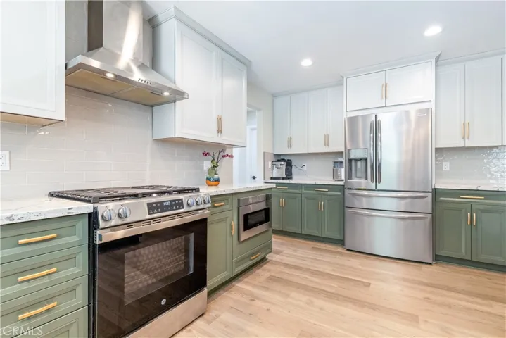 5530 El Pharo, Paso Robles, California 93446