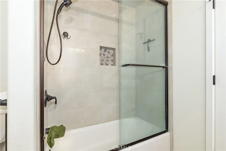 5530 El Pharo, Paso Robles, California 93446