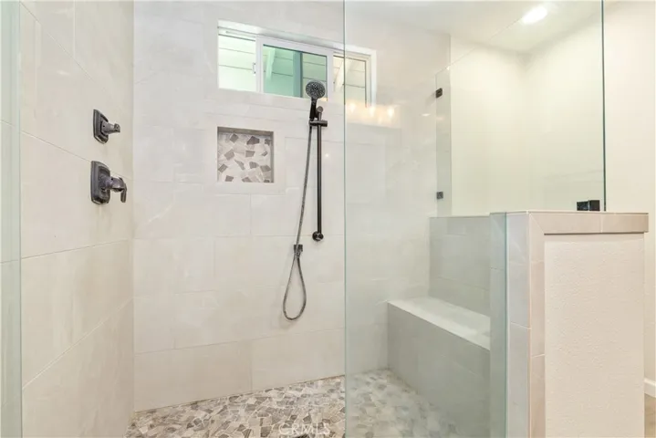 5530 El Pharo, Paso Robles, California 93446