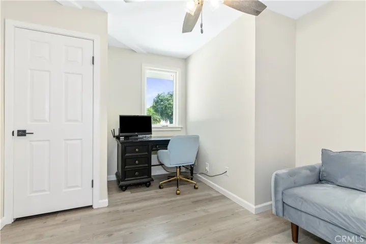 5530 El Pharo, Paso Robles, California 93446