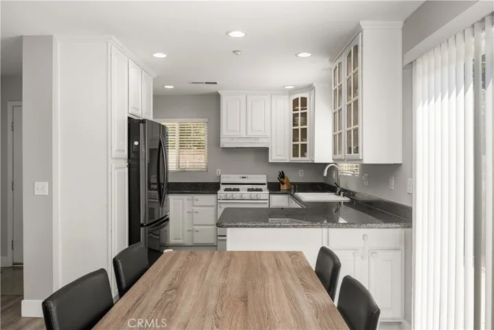 418 E Olive #b, Monrovia, California 91016