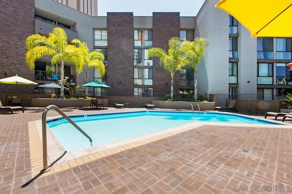 Swimming Pool/Hot Tub/Sauna